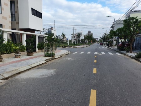 Cần bán 93m2 đất nền ven biển khu đô thị Ngọc Dương Riverside giá rẻ