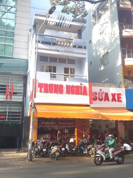 Cho thuê MT kinh doanh đường Thống Nhất