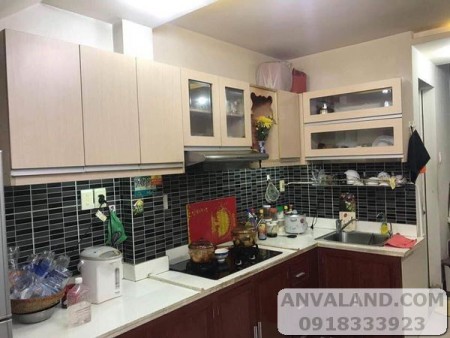 (Nhà đẹp + đất ở) ngay cạnh Đầm Sen, Đường Hòa Bình, 2 Phòng ngủ, không quy hoạch, chỉ 2 tỷ 5, sổ hồng CC
