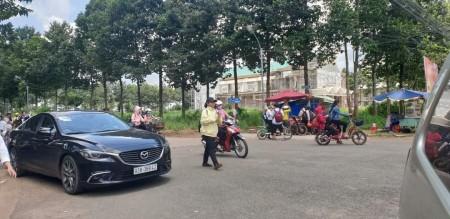Bán gấp lô đất mặt tiền đường Lạc Long Quân ngay khu du lịch sinh thái Đảo Yến Sơn Hà