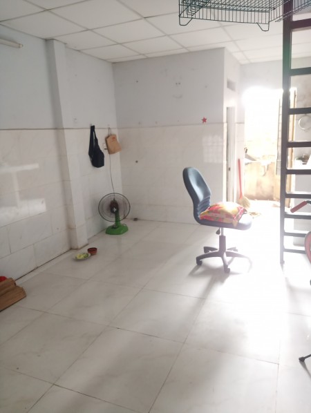 Tìm bạn Nam ở ghép có CMND cọc trước 1 tháng