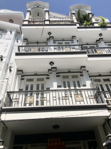 Bán nhà 2 lầu giá 4,5 tỷ -tại hẻm xe hơi 2177 Huỳnh Tấn Phát Nhà Bè