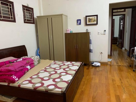 Bán nhà phố Thái Hà - Lô góc - 75m2x4T, MT 4,5m, sát phố, ô tô đỗ gần, chỉ 9 tỷ