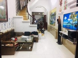 BÁN GẤP NHÀ NGỌC LÂM - NHÀ ĐẸP - NGÕ TO, 42M2, 4 TẦNG - GIÁ 3.3 TỶ.