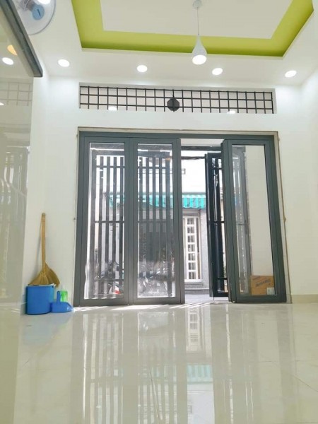 Nhà đẹp GẤP bán, ở ngay trước tết, hẻm 6m, sổ vuông vức, 32m2
