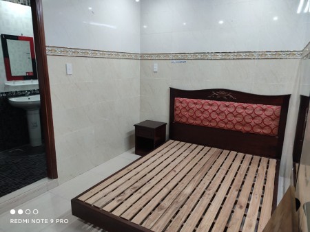 Căn hộ dịch vụ full nội thất giá Chíp Chíp