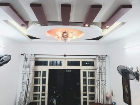 Hẻm xe hơi, hẻm trước nhà hơn 6m, 4 x 12. 4.4 tỷ, gần mặt tiền.