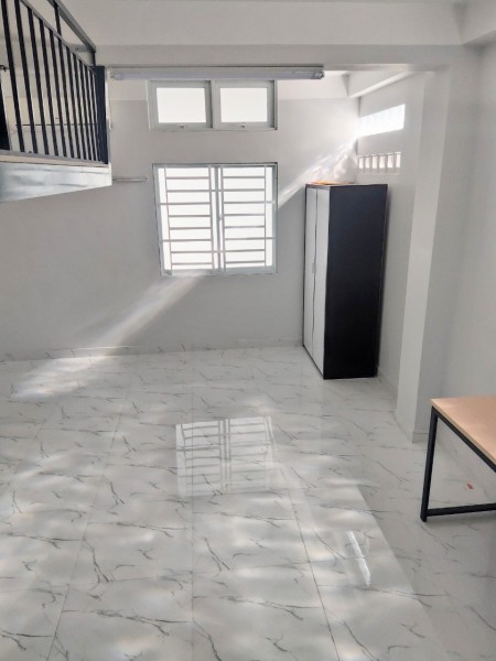 Phòng trọ có gác, Rất gần ĐH Văn Hiến