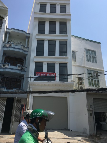 Bà Hom, Phường 13 ngang 4.8m 4 lầu KD đẹp