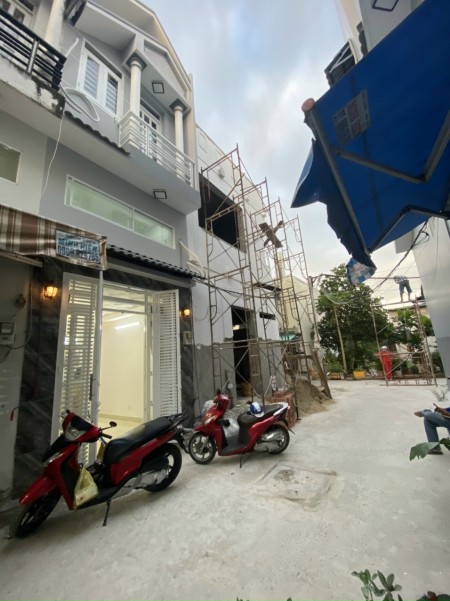 Bán nhà mặt tiền hẻm 2221 Huỳnh Tấn Phát,Nhà Bè,Ngay trường học Nguyễn Bỉnh Khiêm đi vào.