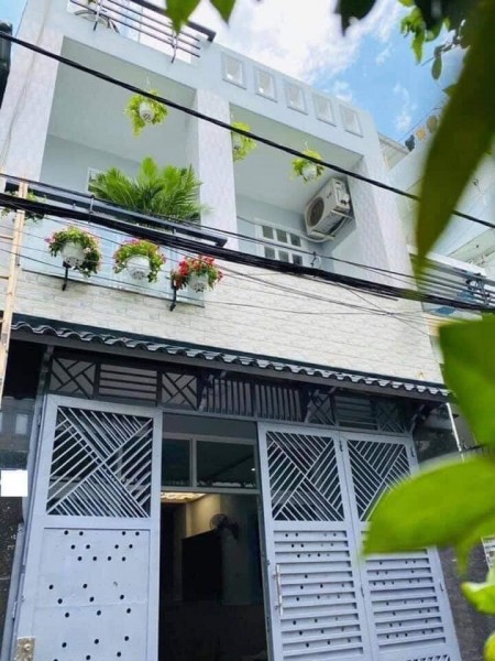 Nhà 60m2 chỉ 3 tỷ 6 ngay CoopMart Phạm Văn Chiêu phường 9 Gò Vấp