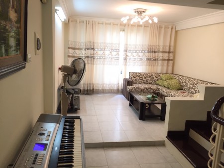 Nhà Đình Thôn Mỹ Đình ở ngay 5T chỉ nhỉnh 3 tỷ.