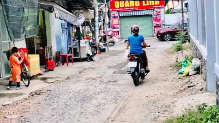 NHÀ NHỎ TIỀN NHỎ, PHÙ HỢP GIA ĐÌNH TRẺ Đường 339Phường Phước Long B Quận 9. 16m, 2 tỷ.