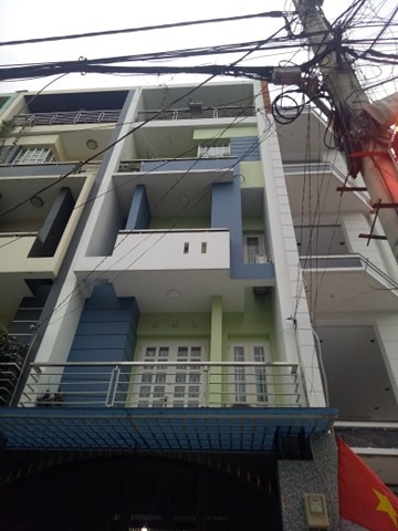 Bán gấp nhà gần sân bay Tân Sơn Nhất, hẻm xe hơi quay đầu, đường Bạch Đằng, P2, Tân Bình, TPHCM