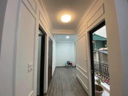 Bán gấp CH tập thể Vũ Thạnh ( tầng 2) giá 2.08 tỷ, 62m2, đẹp, NT cơ bản.