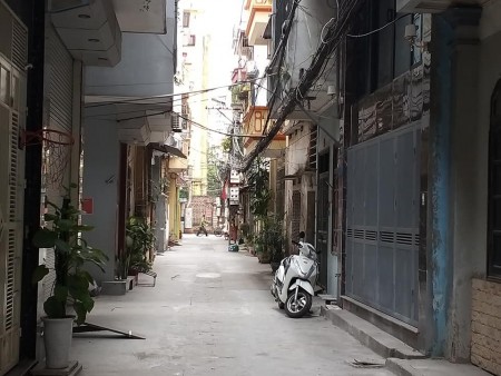 BÁN NHÀ RIÊNG NGÕ THÔNG ĐƯỜNG PHẠM VĂN ĐỒNG 55M2, GIÁ 4,5 TỶ