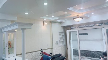 Đi đến slide 4