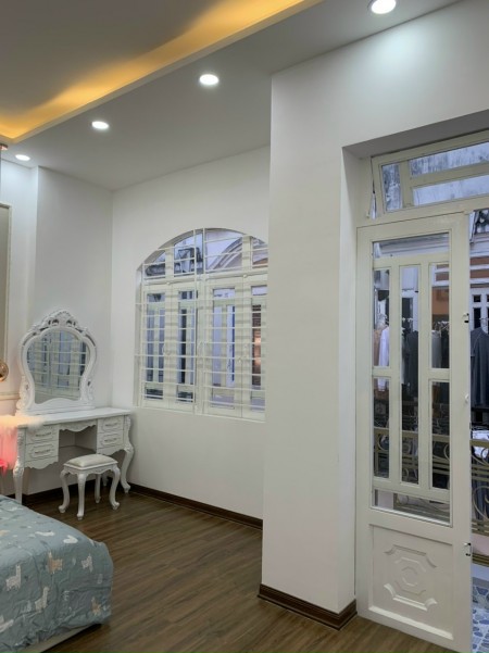 Đi đến slide 4
