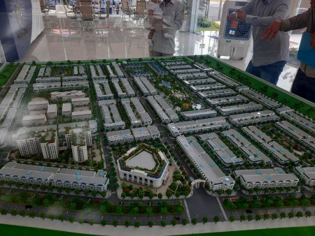 ĐẤT VÀNG SÂN BAY CHIẾT KHẤU 1 CÂY VÀNG SJC