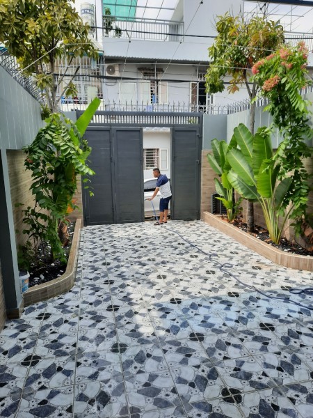 Bán gấp nhà 2 lầu ,ngay cầu Long Kiển,Lê Văn Lương ,Nhà Bè(dt 5x25m) -5,2 tỷ
