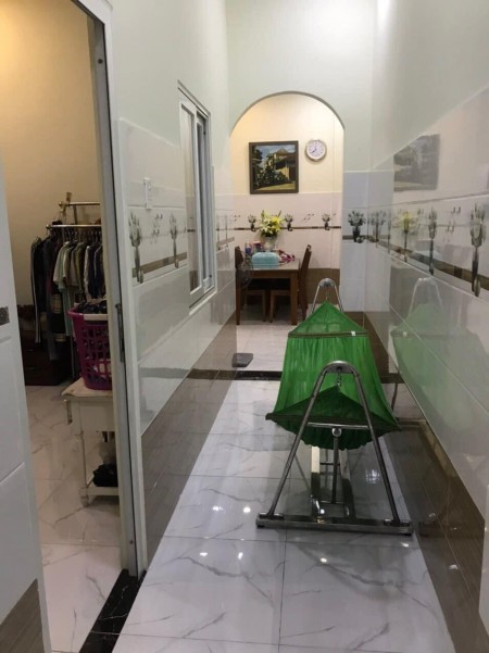 Chính chủ bán gấp nhà 1 trệt 1 lầu gần chợ Chánh Lưu, SHR, MT ĐT 741 phù hợp kinh doanh