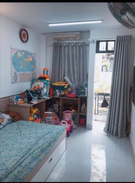 HẺM 3 GÁC TRƯỚC NHÀ CMT8 QUẬN 3 35M2 CHỈ 4.2 TỶ NHÀ ĐẸP Ở NGAY