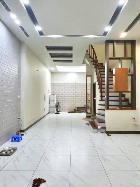 Bán nhà Phố Doãn Kế Thiện, Cầu Giấy. DT 52m2x5tầng. LH: 0846 282 986.