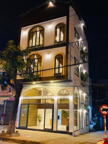 Chính chủ cần bán toà nhà kinh doanh gấp tại Đà Nẵng