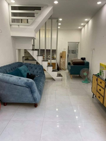 BÁN NHÀ 2 TẦNG ĐƯỜNG TRẦN QUANG KHẢI Q1. GIÁ 3.9 TỶ