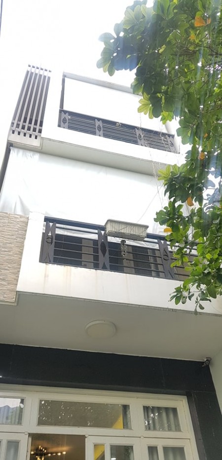 NHÀ MỚI Ở NGAY- HOÀ BÌNH 100M2 - NGAY CÔNG VIÊN ĐẦM SEN - TẶNG NỘI THẤT - CHỈ 7 TỶ 6