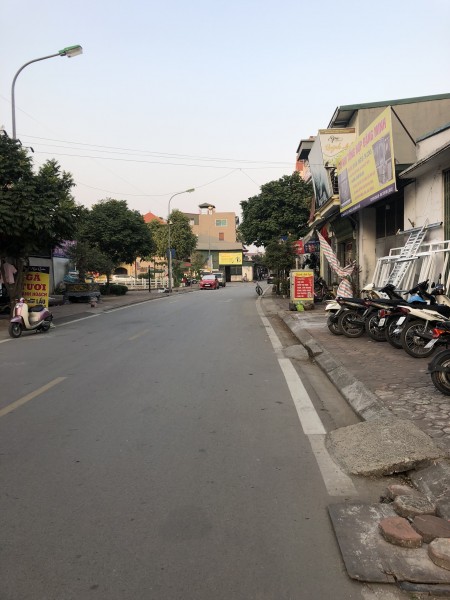 Lô đất đẹp nhất Phúc Lợi, kinh doanh sầm uất, gần trường học, chợ, công viên, đường 6.5m