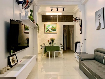 Bán nhà hẻm 380 Nam Kỳ Khởi Nghĩa P 8 Quận 3,DT 30 m, Giá 5,2 tỷ