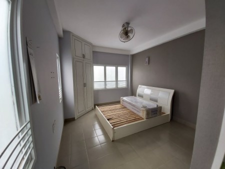 Nhà mới Lý Thái Tổ, Quận 10, gần BVNĐ, HXH, 5 tầng chỉ 7 tỷ