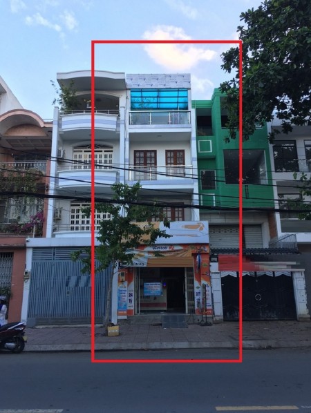Đường Số 18 . DT: 4 x 14 góc mt đẹp kd
