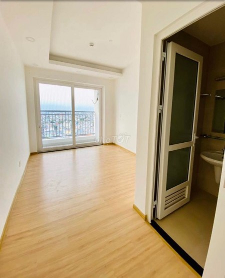 Căn hộ 3 PN, tầng cao, dtsd 83m2, thiết kế thông minh, giá 10.5 triệu/tháng, cc Park View Bình Tân