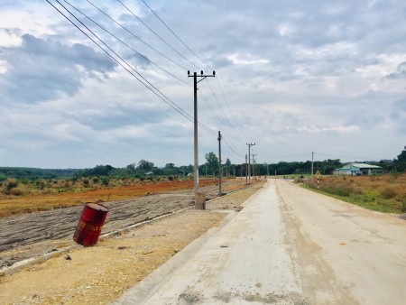 8.5 x19m2 Lô Góc hướng Đường Tập Đoàn 7 Đi Sân Bay Long Thành