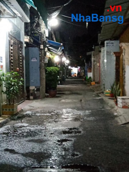 Bán nhà sát Trung tâm thương mại , Cao Lỗ, Quận 8, 1 Trệt 2 lầu, 3 phòng ngủ, 5 tỷ 5