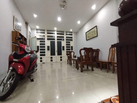 Bán nhà xe hơi ngủ trong nhà Ngô Gia Tự P4, Quận 10 DT 50m(5,7x8,7) 10.5 tỷ