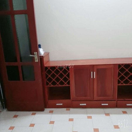 Cần cho thuê nhà ở ngõ 132 nghách 42, tầng 3, phòng 303 Quan Hoa, Cầu Giấy