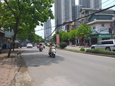 Mặt Phố Vạn Phúc, 45m², 3T, MT3m, giá 9.2 tỷ, Trung Tâm HĐ, Kinh Doanh Sầm Uất.