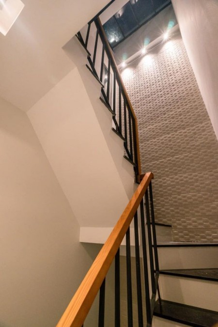 Bác sĩ chuyển Công tác Bán gấp nhà đẹp ở ngay Bệnh viện Chợ Rẫy, Nguyễn Chí Thanh, Quận 11 chỉ 30m, 3PN, 3 WC Chỉ Còn 2 tỷ 950