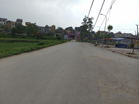 Bán nhanh mảnh đất gần chợ Trường Yên