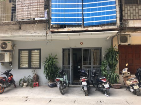 Cho thuê nhà tại ngõ 49 Nguyễn Khoái, Hai Bà Trưng, Hà Nội