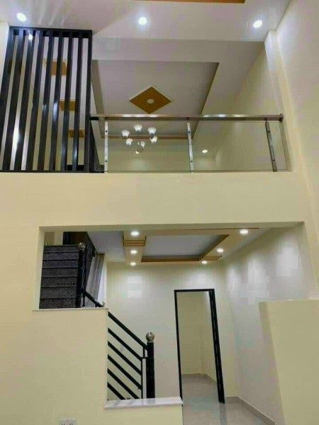 Bán nhà chính chủ 1 trệt 1 lầu ngay cạnh chợ Chánh Lưu, SHR, 150m2 LH: 0945.147.370