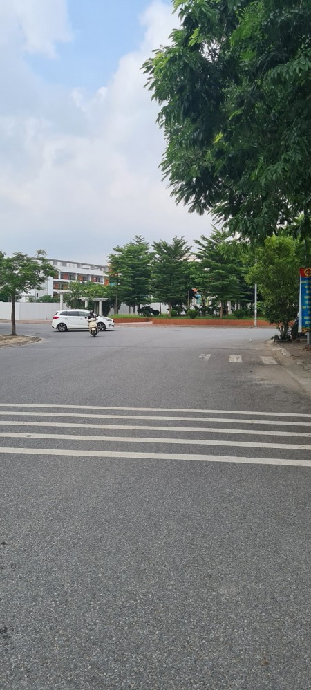 KINH DOANH ĐỈNH, PHỐ NGUYỄN SƠN LONG BIÊN, 110m2 MTx5.5m