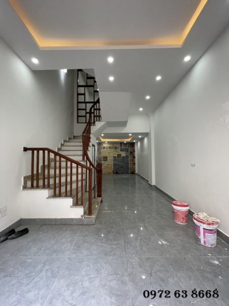 Cần bán nhà ngõ 67 Thái Thịnh giá 3,65 tỷ, 42mx4T, MT 5m, ở luôn