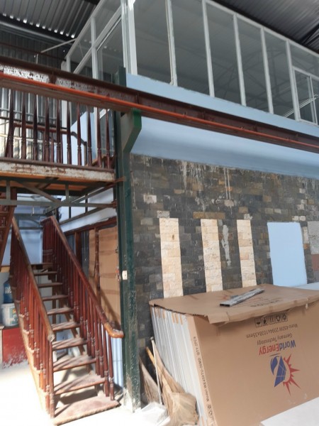 Cho thuê kho xưởng tại Thủ Dầu Một Bình Dương. Diện tích 1200m2. Có văn phòng, điện 3 pha. Đường nhựa xe container. Thích hợp làm kho, sx nhẹ