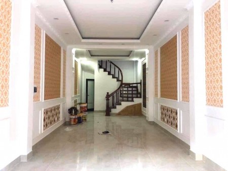 Bán bằng mọi giá 48m 5T 6.6 tỷ Hoàng Văn Thái,Thanh Xuân, gara ô tô,nhà mới