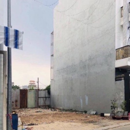 Cần bán lô đất ngay coop mart Hoà Bình, phường Hiệp Tân, Quận Tân Phú. SHR. Giá 2.2tỷ/90m2. Bao công chứng