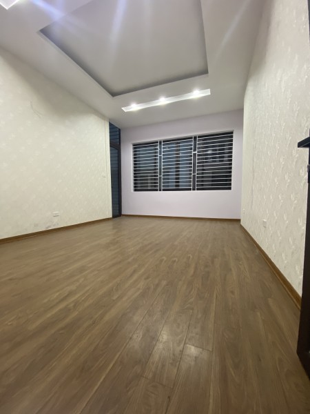 [Giảm 500 triệu] bán nhanh trước tết nhà Ngọc Lâm 38m2 4 tầng giá chỉ 3 tỷ????